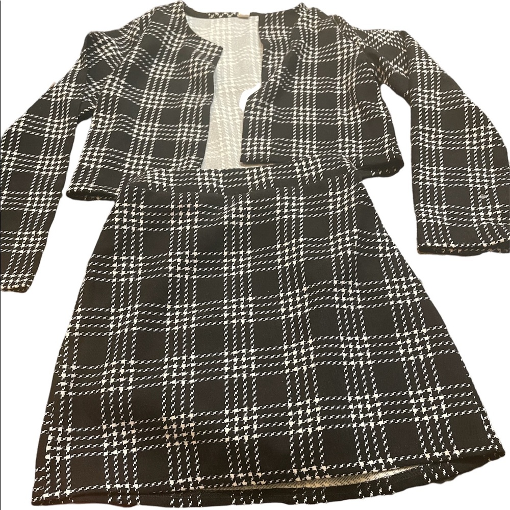 Girls 2 PC Skirt Suit